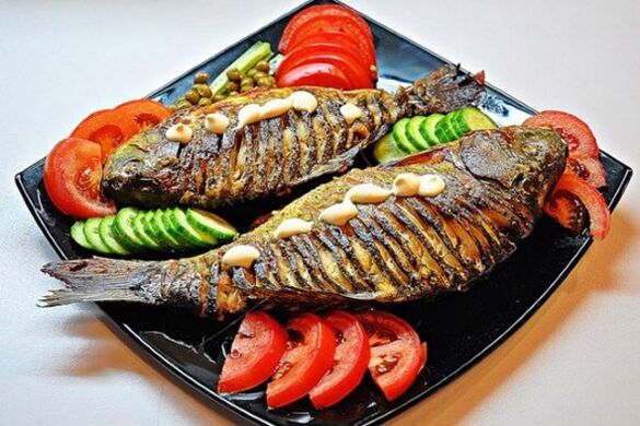 Siguiendo la dieta japonesa, puedes cocinar pescado a la plancha con verduras